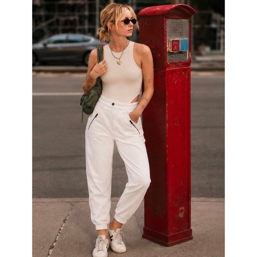 L.T.J Letter to Juliet Optic White Cargo Jogger Pant Utility Zip Pocket Sz:L NWT
